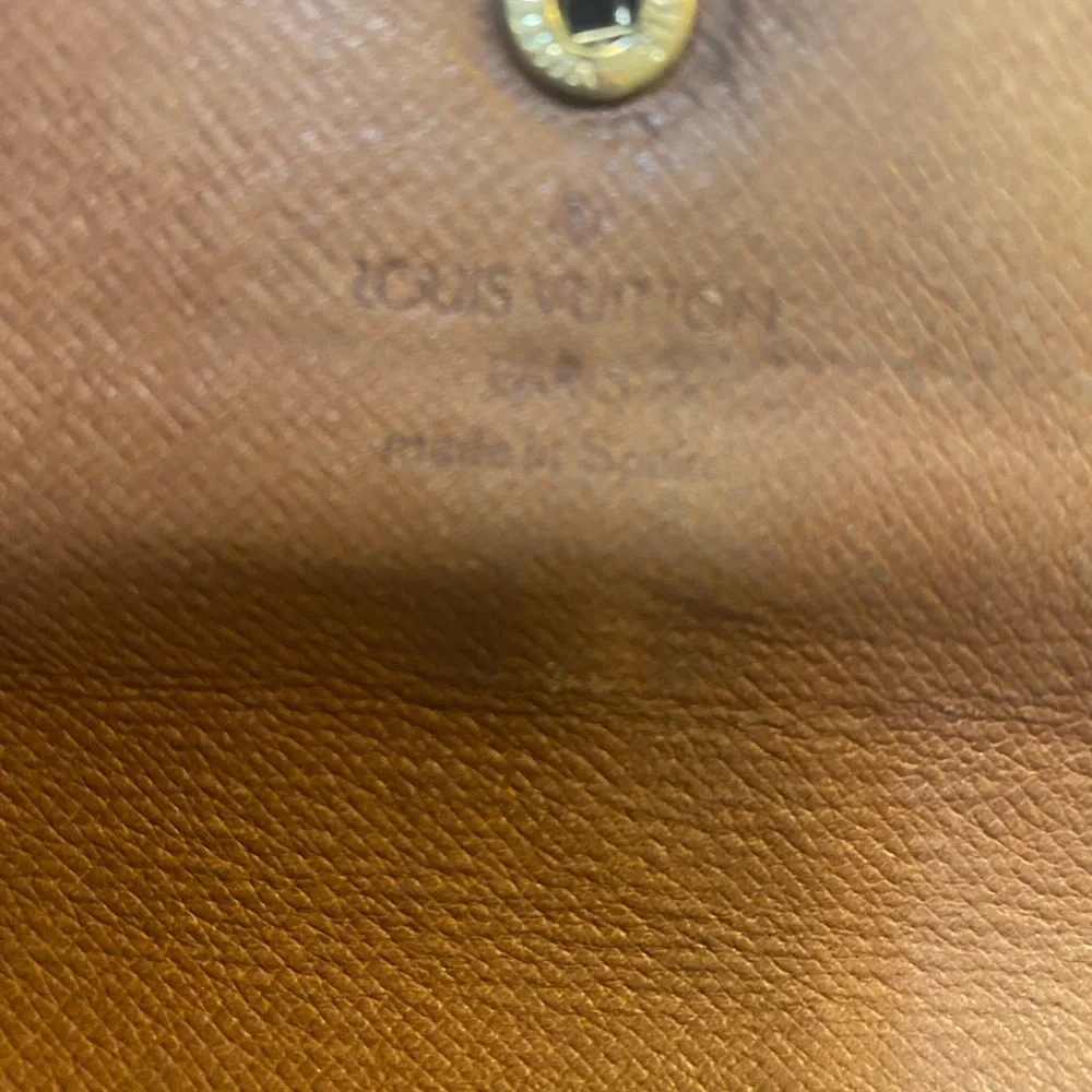 ***SOLD***Louis Vuitton Monogram Sarah Wallet Authentic - Picture 3 of 9